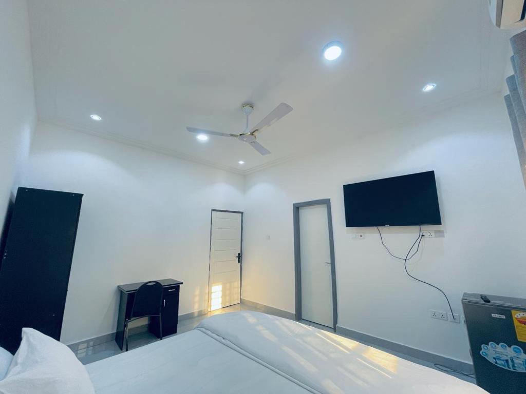 Rakka Guest House Adenta ภายนอก รูปภาพ