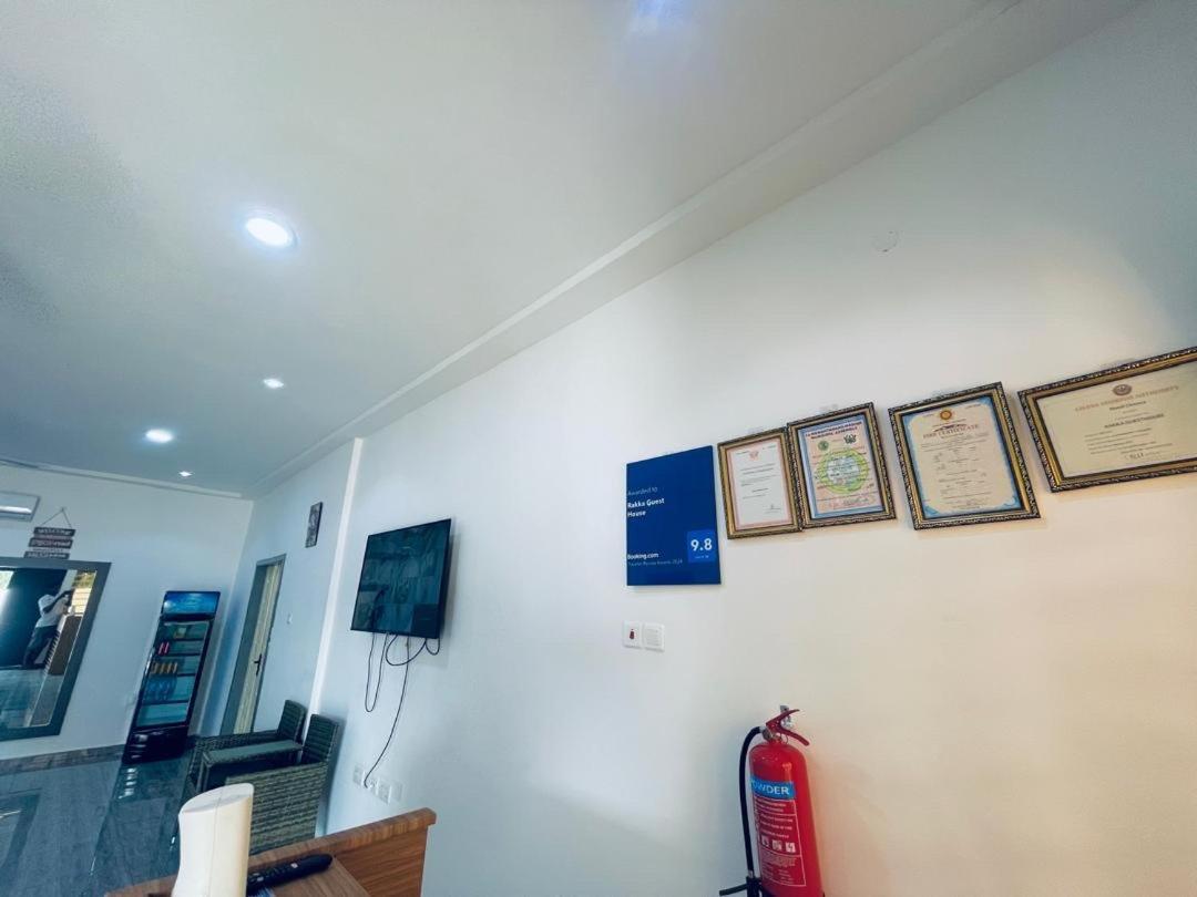 Rakka Guest House Adenta ภายนอก รูปภาพ